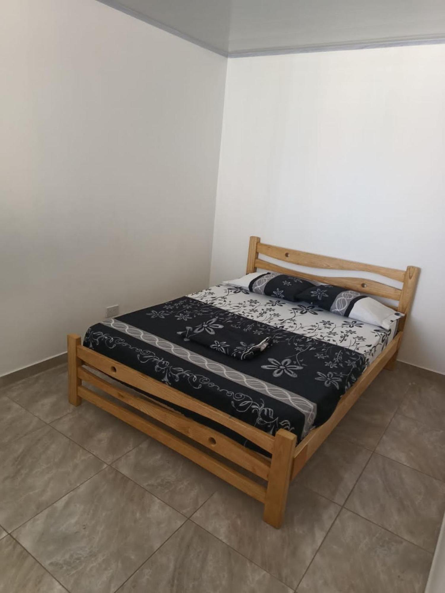 Apartment Vacacional Familiar En Girardot, Piscinas, Jacuzis, Parqueadero Privado *