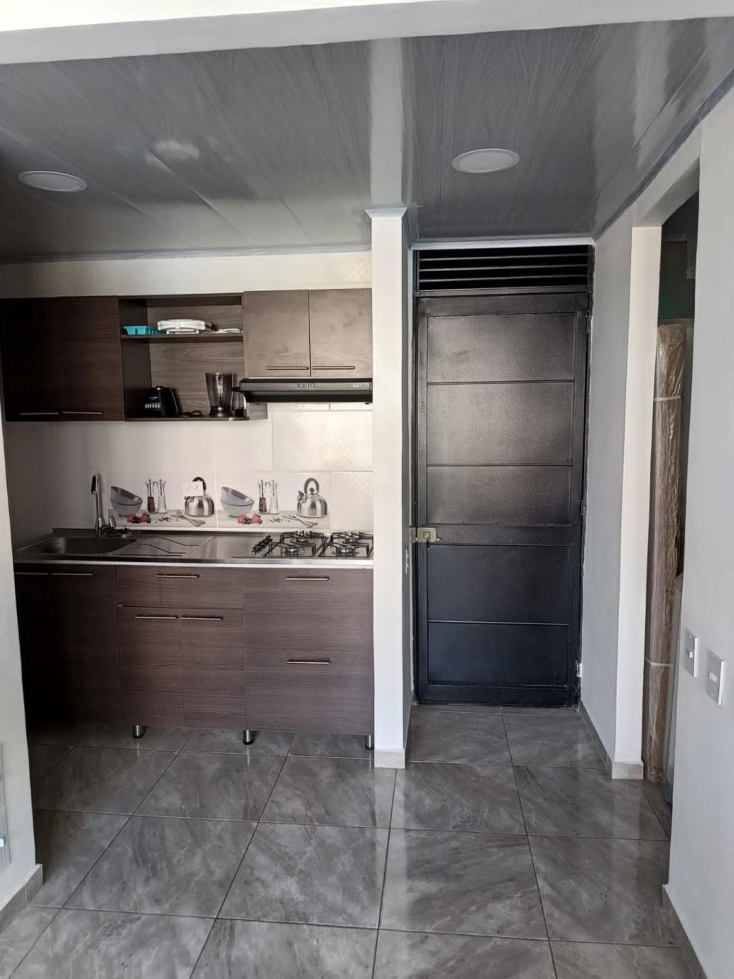 Vacacional Familiar En Girardot, Piscinas, Jacuzis, Parqueadero Privado Girardot