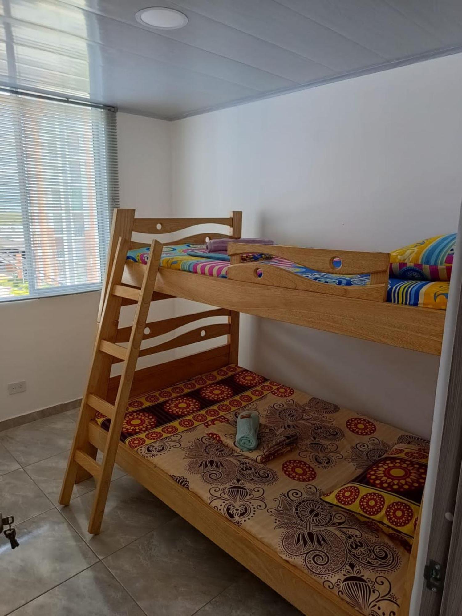 Vacacional Familiar En Girardot, Piscinas, Jacuzis, Parqueadero Privado Apartment